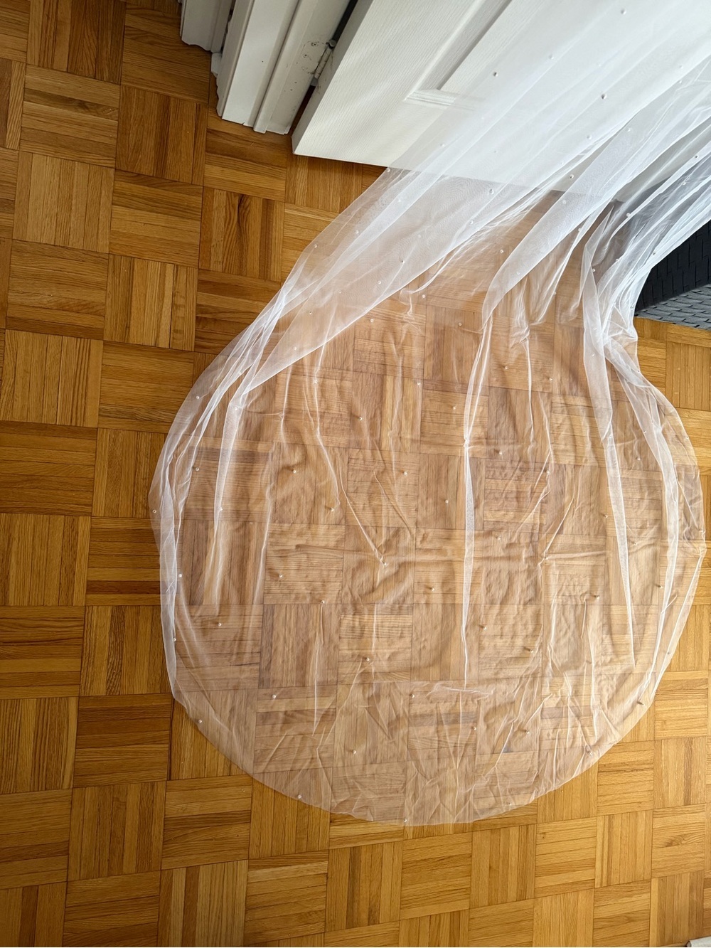White Cathedral Pearl Wedding Veil - Picture 7 of 13